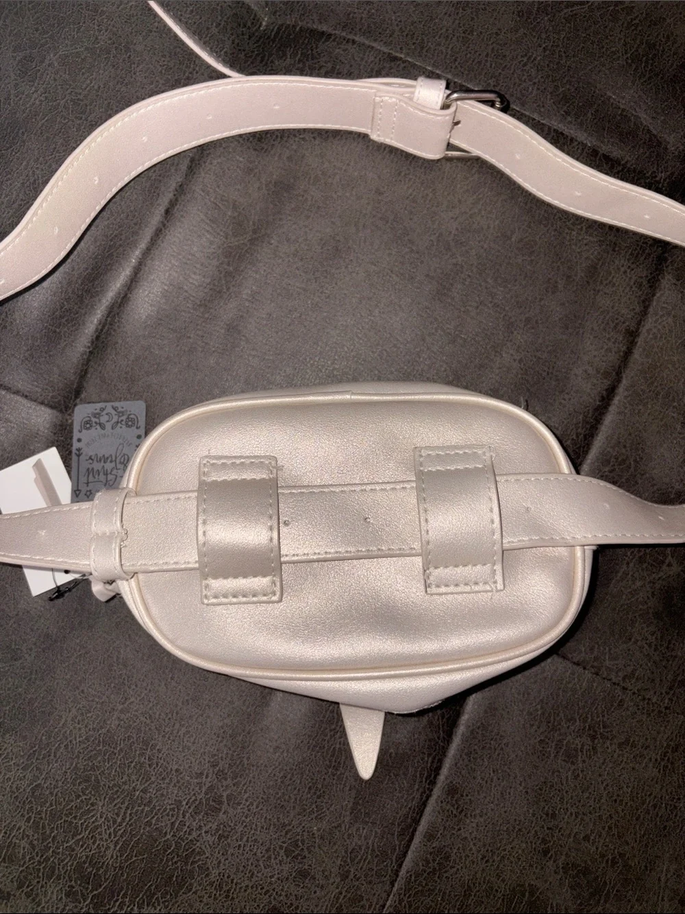 T-Shirt & Jeans Shimmery Pearl White Unicorn Belt Bag